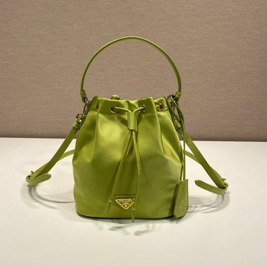 BUCKET BAG 19 IN APPLE GREEN RE-NYLON AND SAFFIANO LEATHER HANDLE mysite