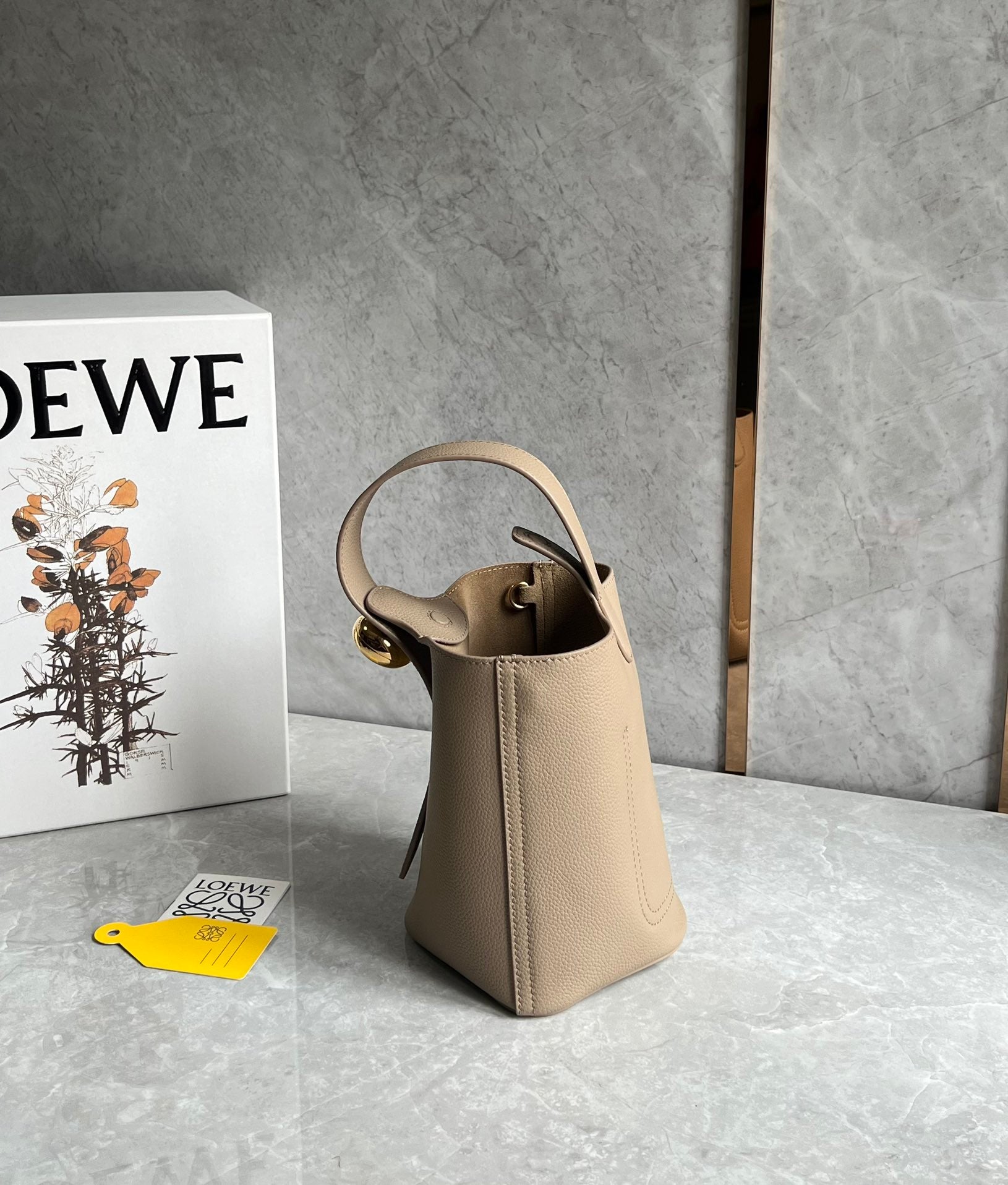 LOE MINI 19 PEBBLE BUCKET IN CAMEL BROWN MELLOW CALFSKIN mysite