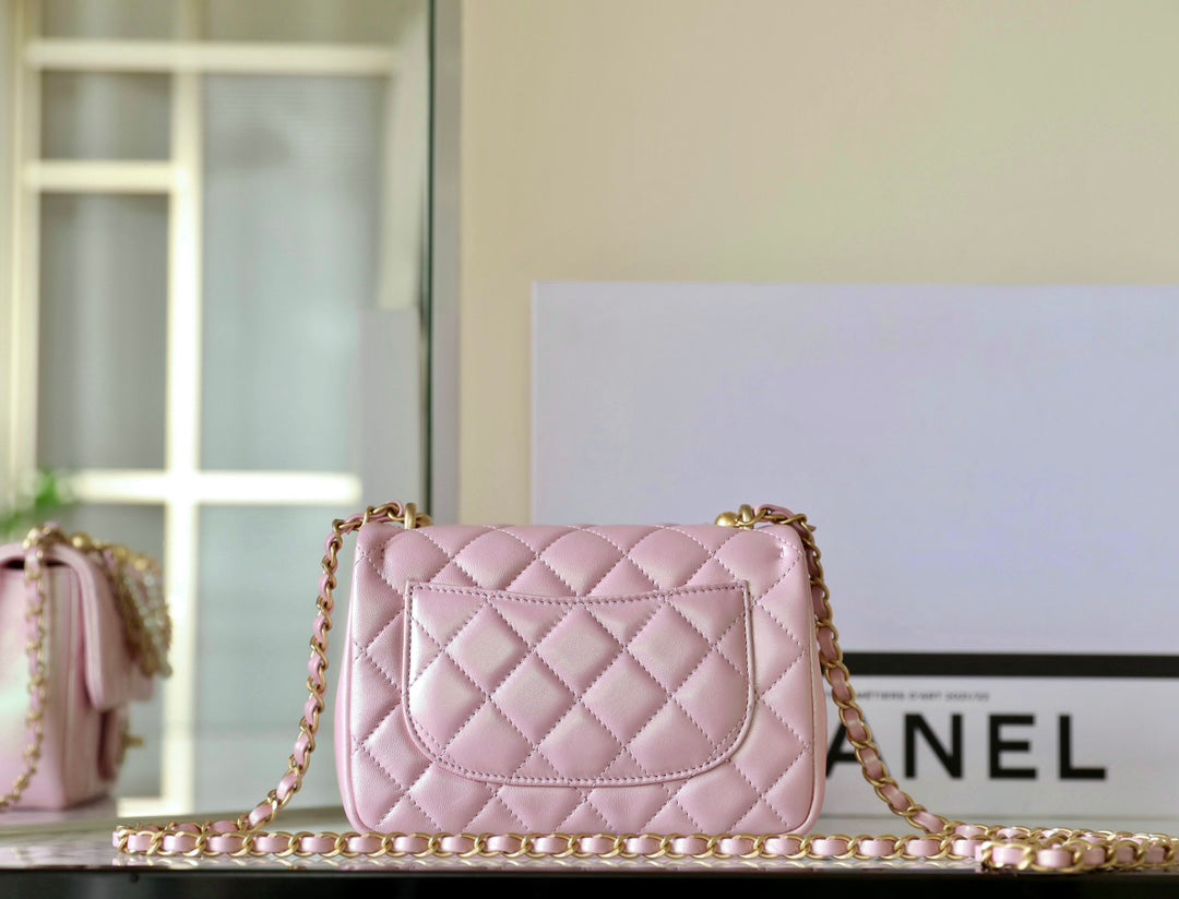 cc 24p mini flap bag 17cm pearlescent pink lambskin pearl chain mysite