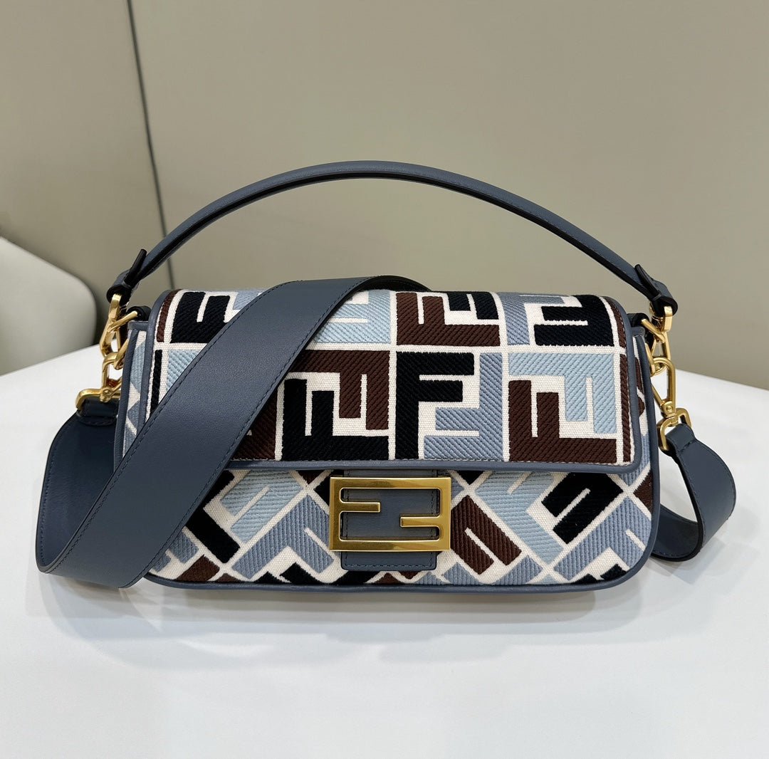 BAGUETTE CANVAS 27 BAG BLACK STRAP WITH MULTICOLOUR EMBROIDERY GOLD HARDWARE mysite