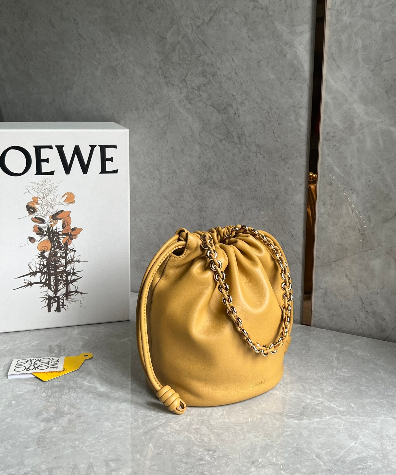 LOE 32 FLAMENCO PURSE BUCKET IN SAHARA MELLOW NAPPA LAMBSKIN mysite