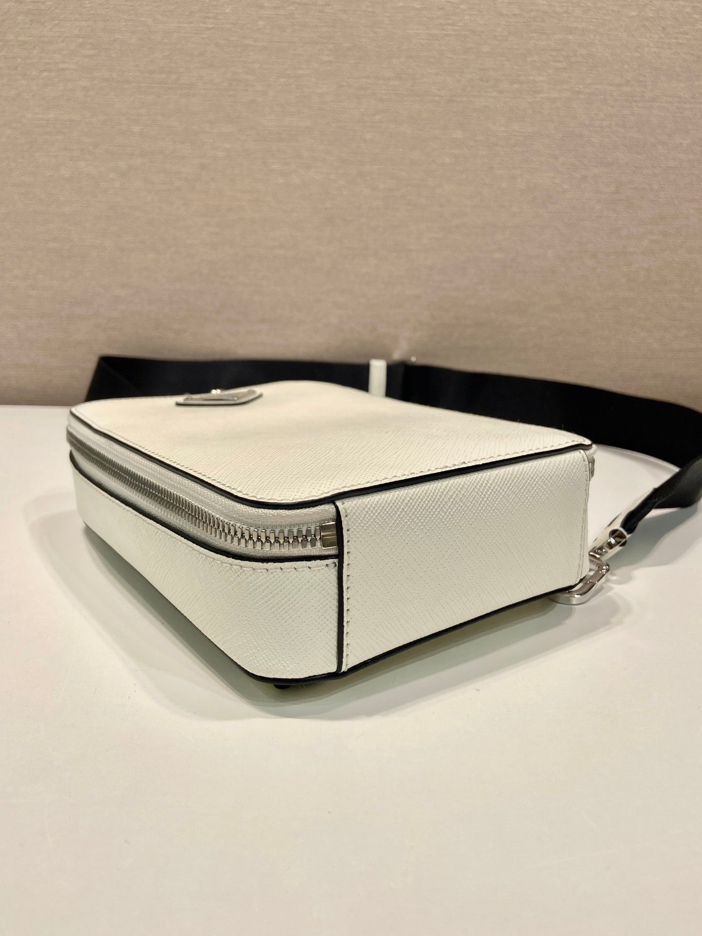 CHEST BAG 20 IN WHITE SAFFIANO LEATHER mysite
