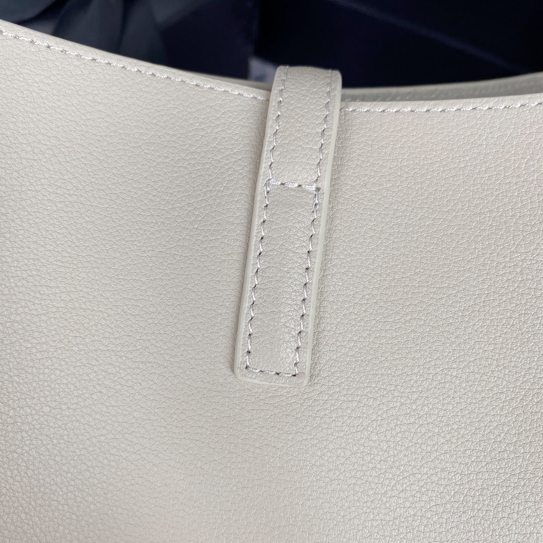 le 5a7 small 23cm white calfskin mysite