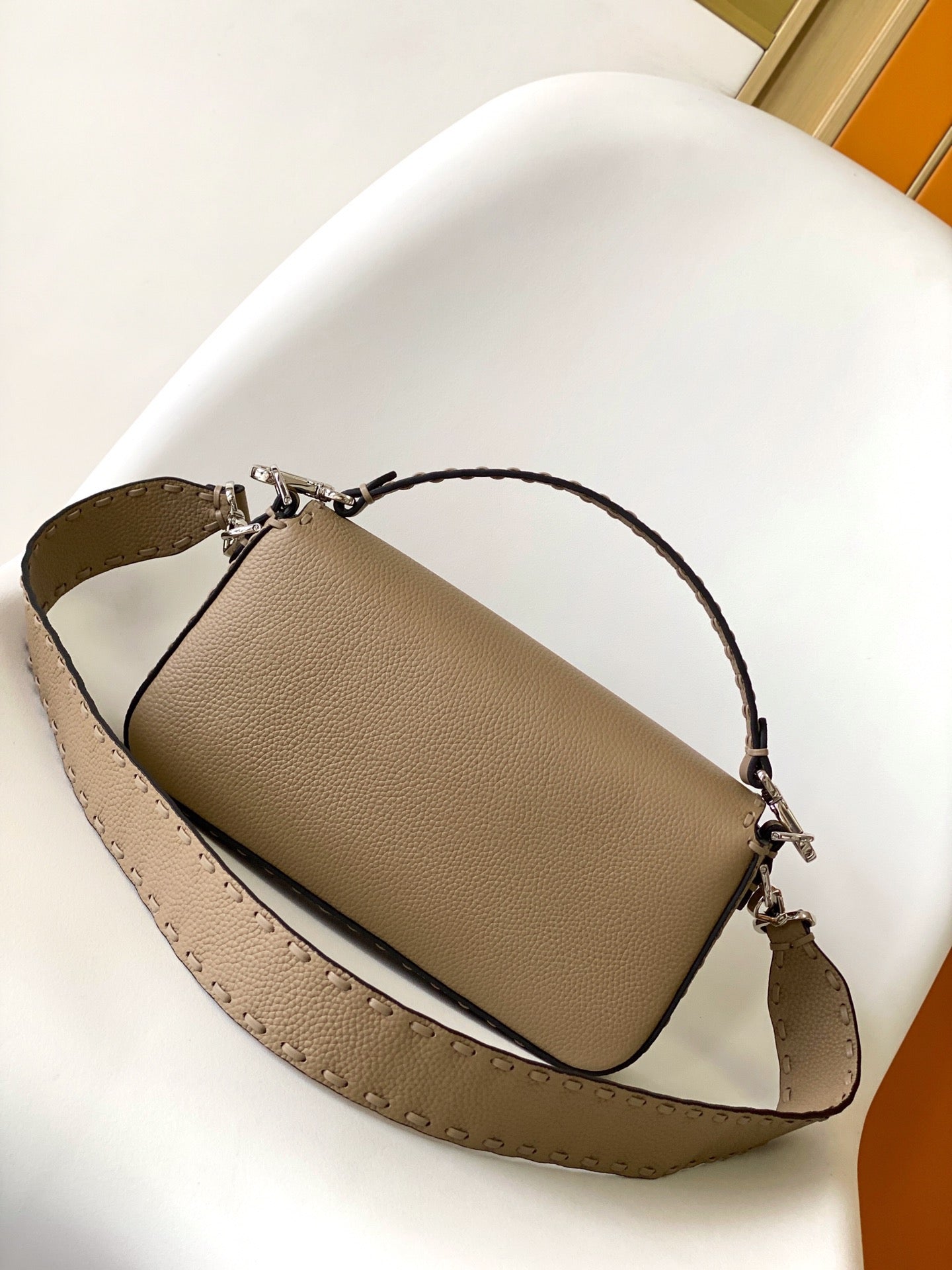 Fend Baguette 27 Bag Brown Calfskin Shw mysite
