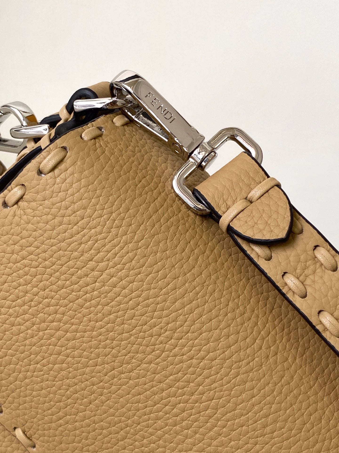 Fend Baguette 27 Bag Light Brown Calfskin Shw mysite