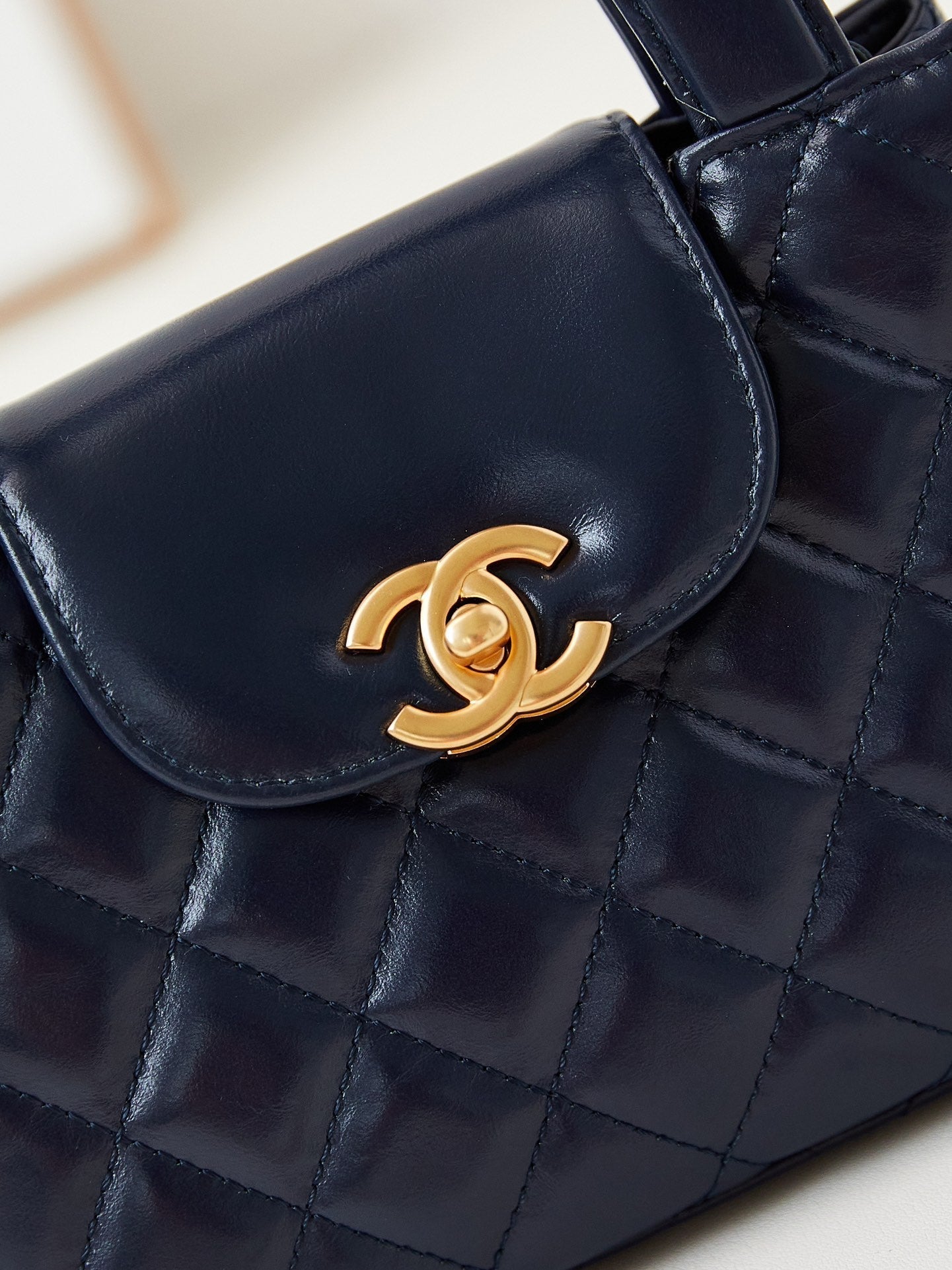 cc 24a nano 19cm kelly shopper bag navy blue lambskin mysite