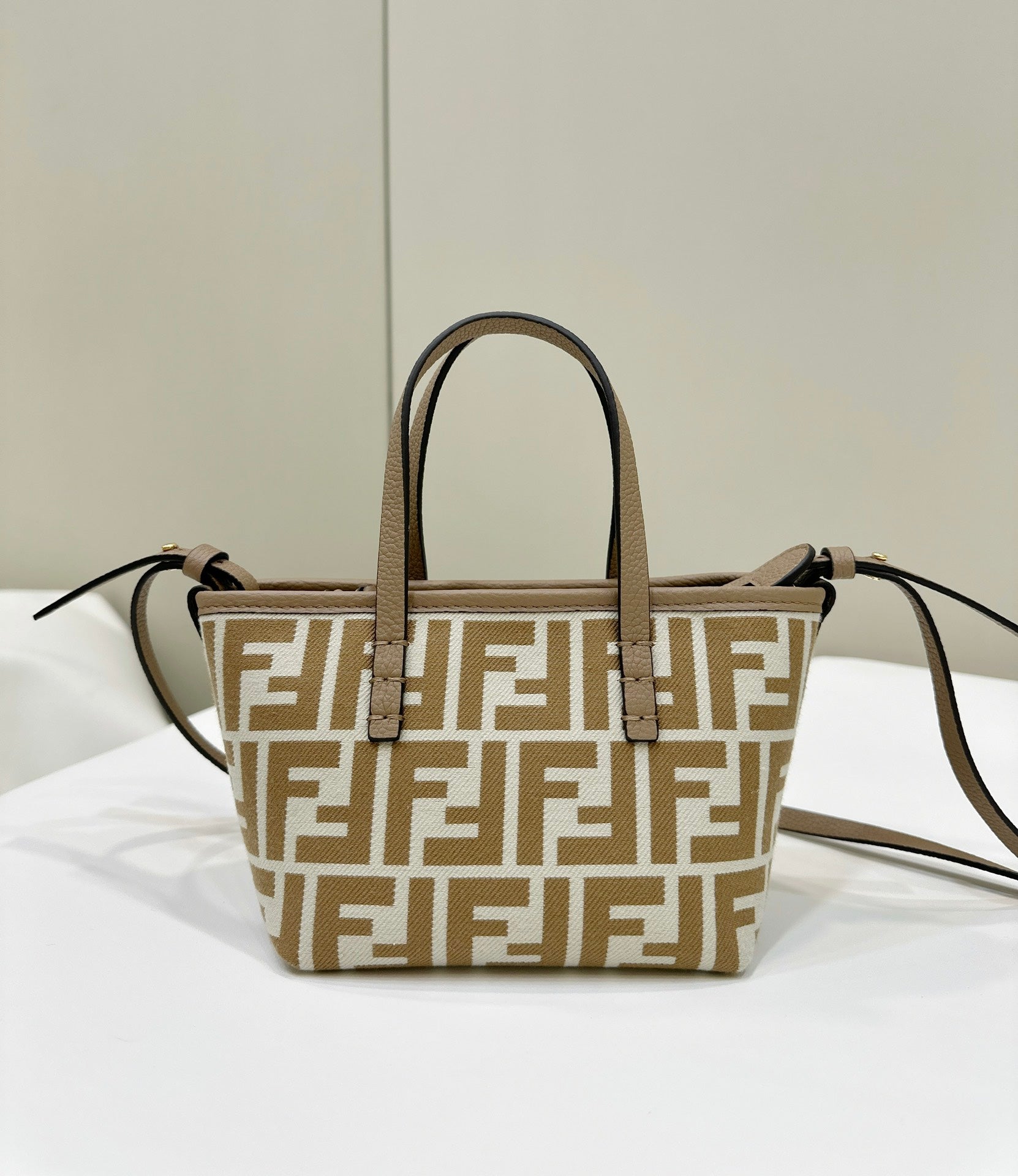 MINI ROLL BAG 15 PEANUT BROWN MIX WHITE FF JACQUARD FABRIC mysite