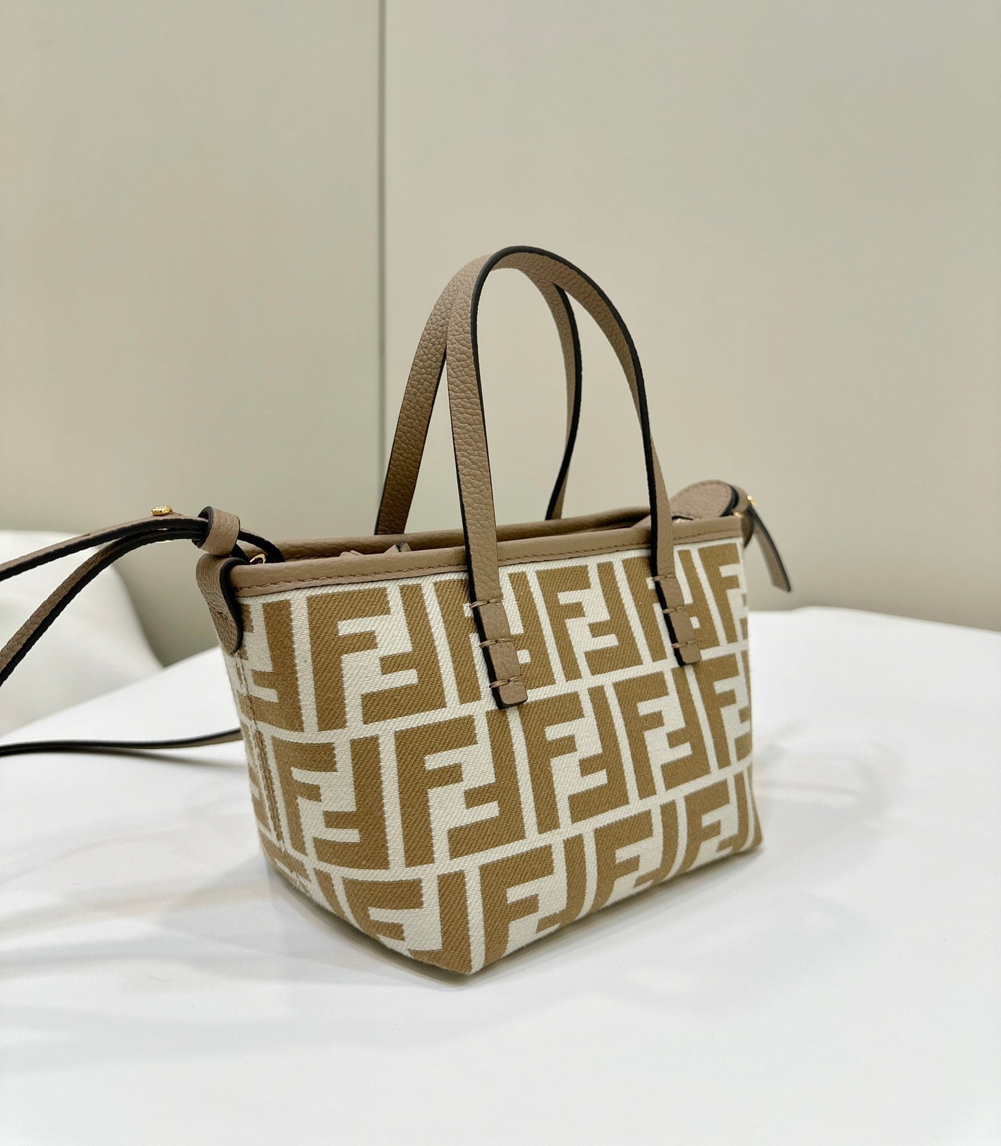 MINI ROLL BAG 15 PEANUT BROWN MIX WHITE FF JACQUARD FABRIC mysite