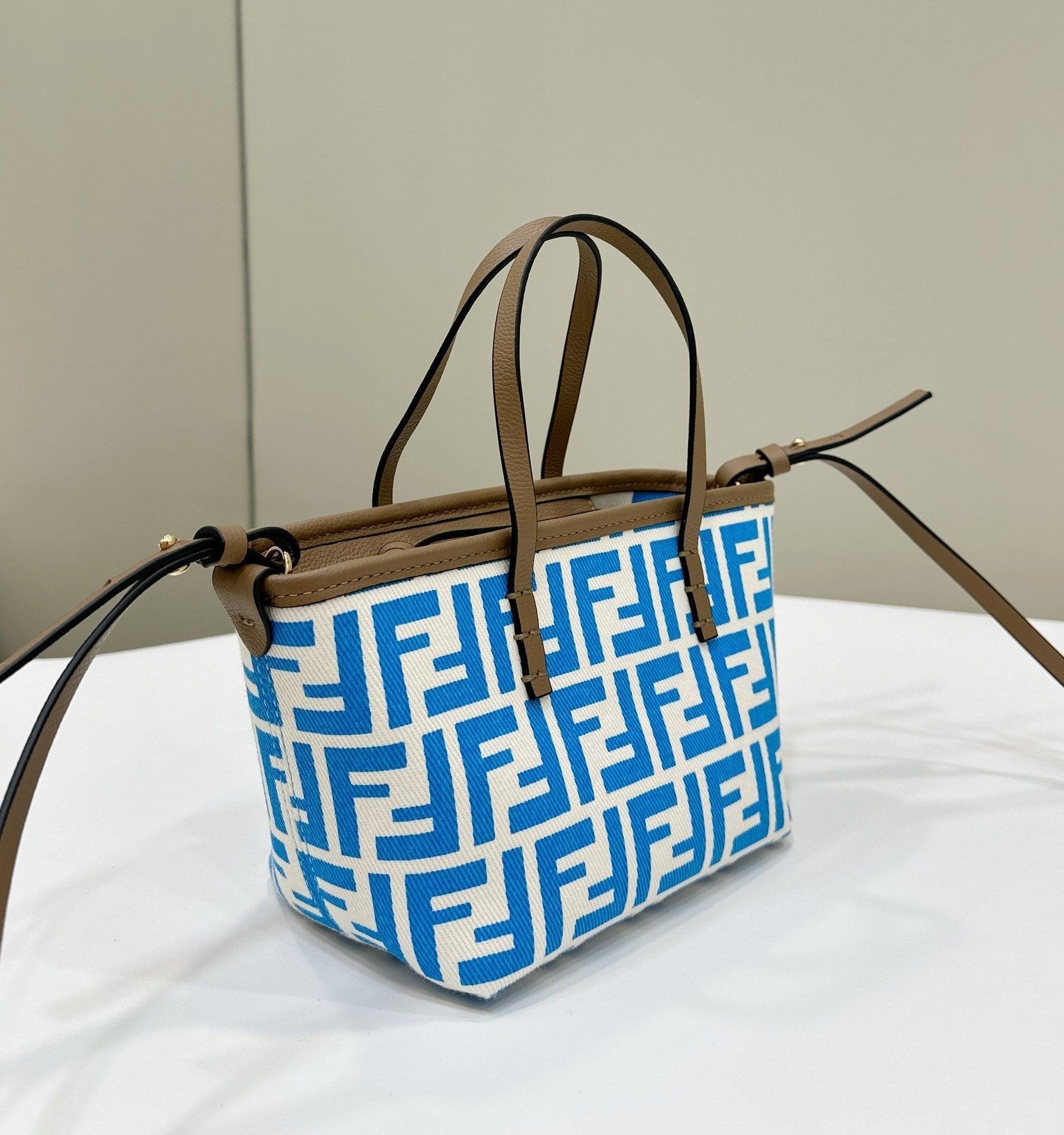 MINI ROLL BAG 15 OCEAN BLUE MIX WHITE FF JACQUARD FABRIC mysite
