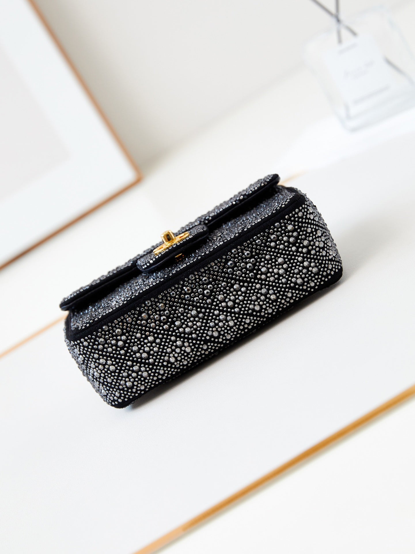 24b mini flap bag  20cm black lambskin silver diamond mysite