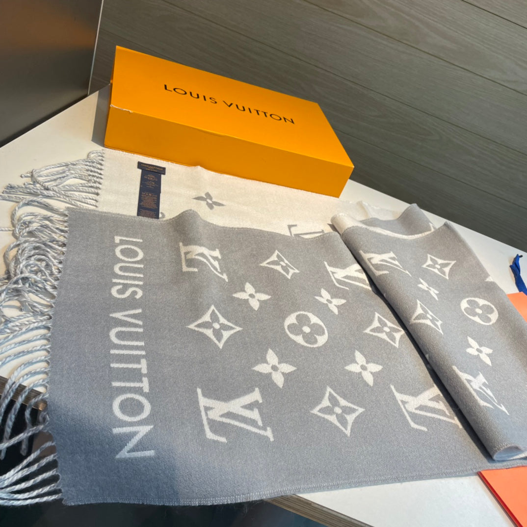 ALL ABOUT MONOGRAM SCARF 185 CM IN LIGHT GRAY WOOL 394498 mysite