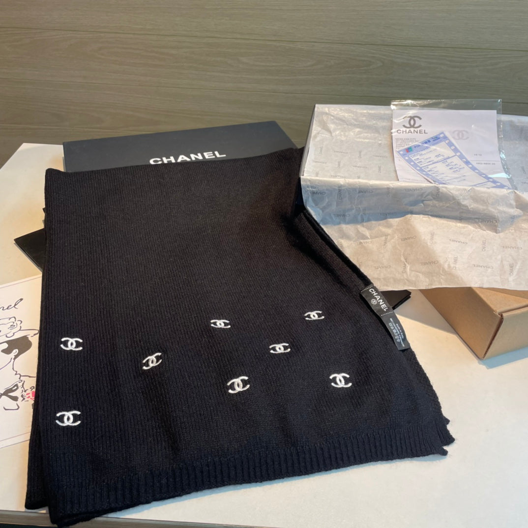 SCARF 190 CM IN BLACK CASHMERE WITH EMBROIDERED LOGO 402002 mysite