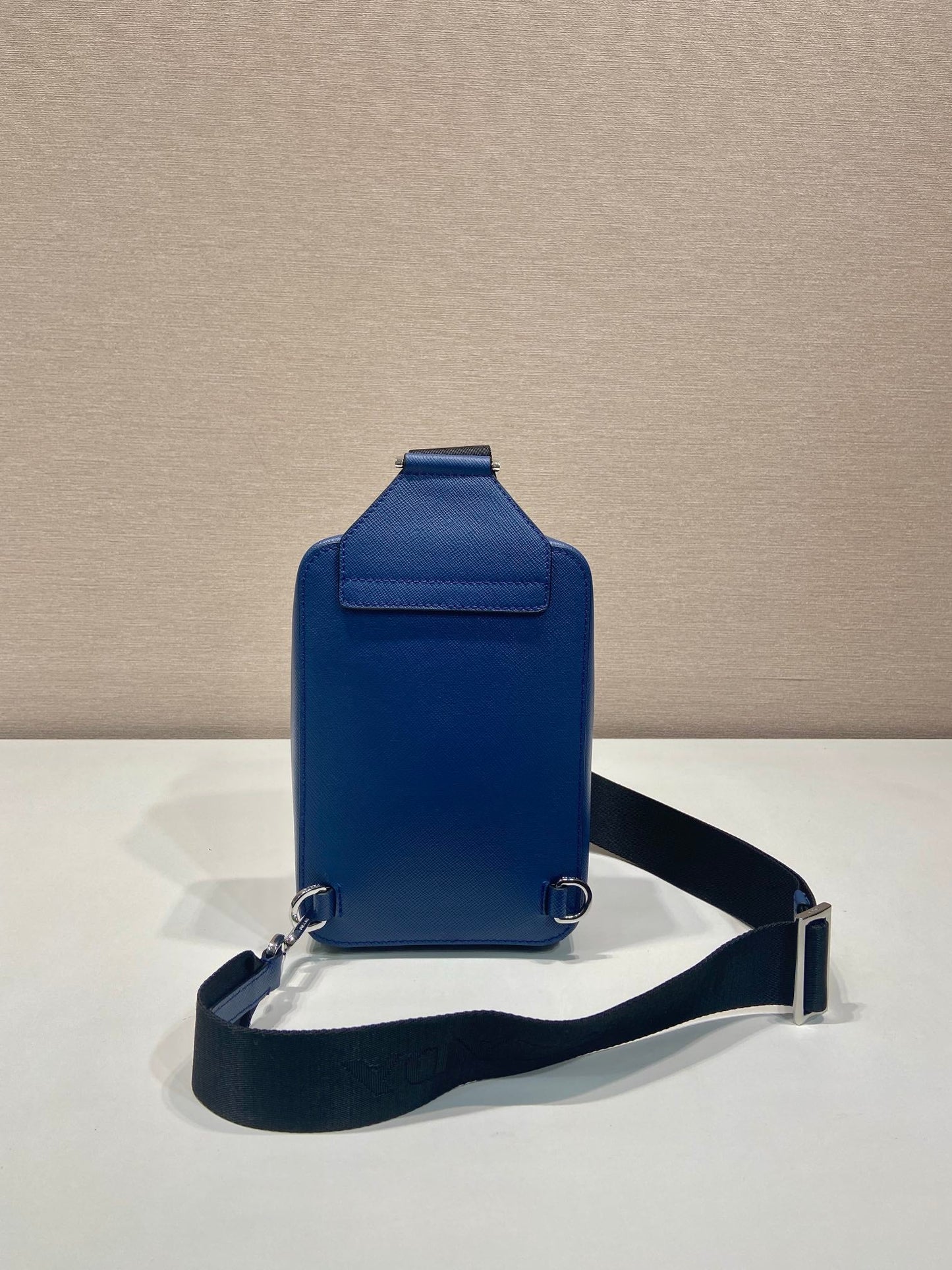 CHEST BAG 20 IN CLASSIC BLUE SAFFIANO LEATHER mysite