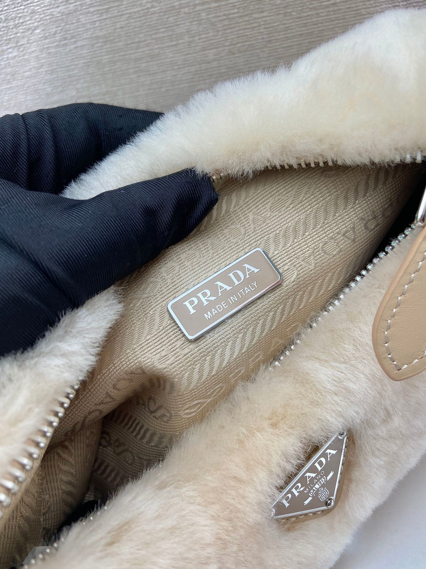 HOBO BAG 23 IN BEIGE RABBIT FUR mysite