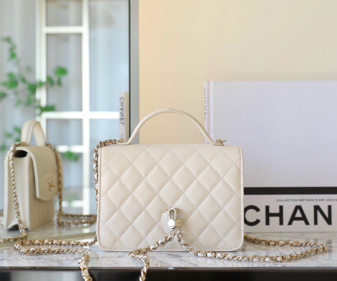 CC 25C Top Handle 18cm Cream Grained Calfskin mysite