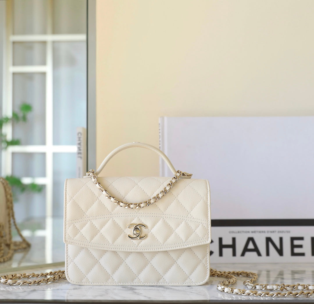 CC 25C Top Handle 18cm Cream Grained Calfskin mysite