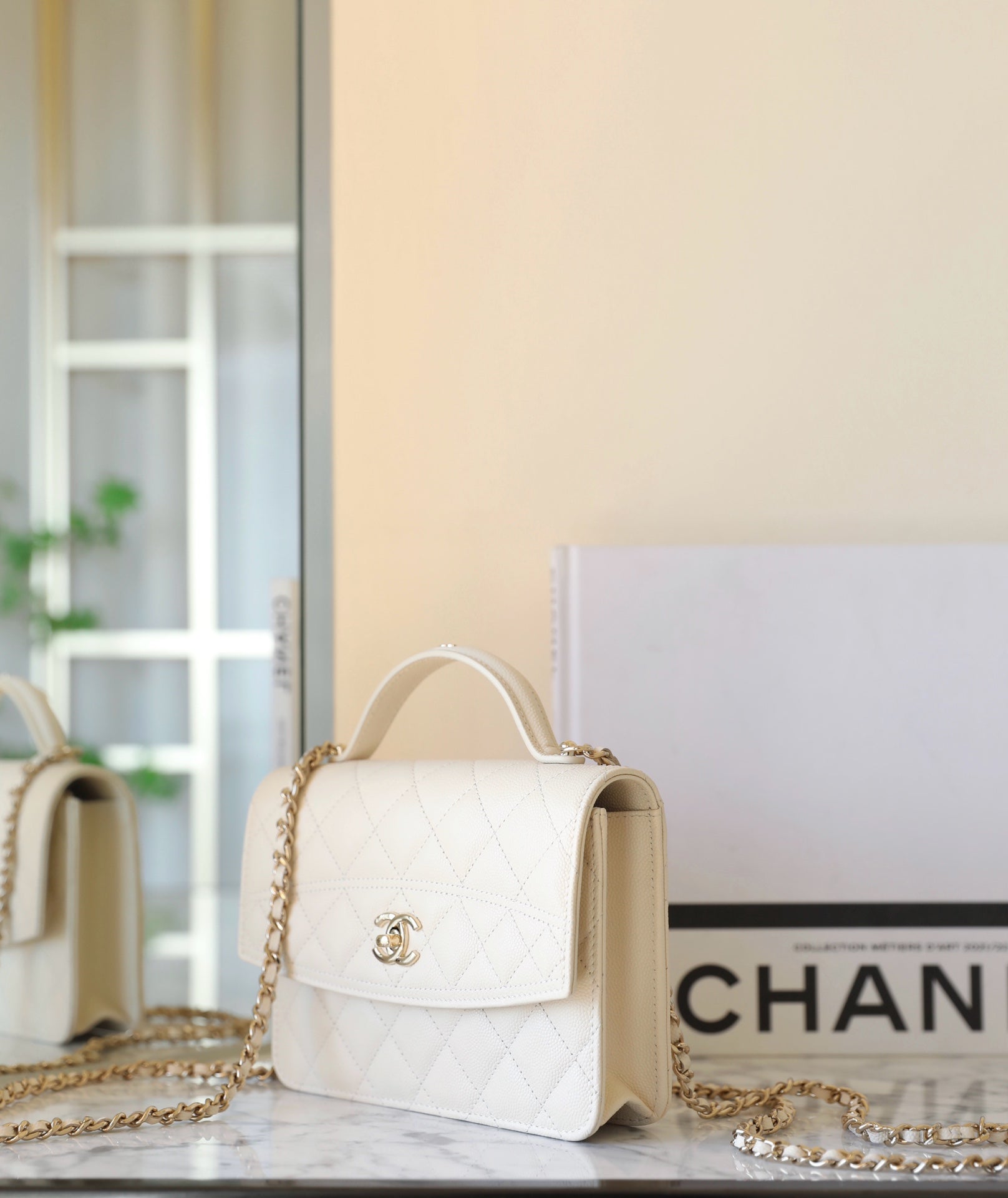 CC 25C Top Handle 18cm Cream Grained Calfskin mysite