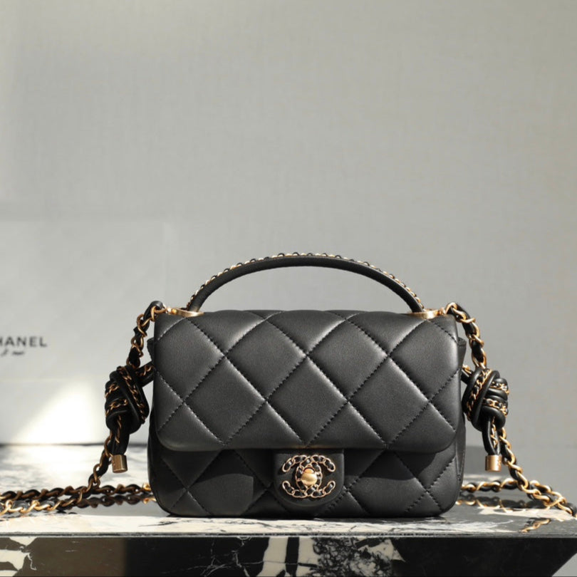 CC 19 Bag 25C 18cm Black Lambskin Gold Hardware mysite