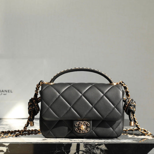 CC 19 Bag 25C 18cm Black Lambskin Gold Hardware mysite