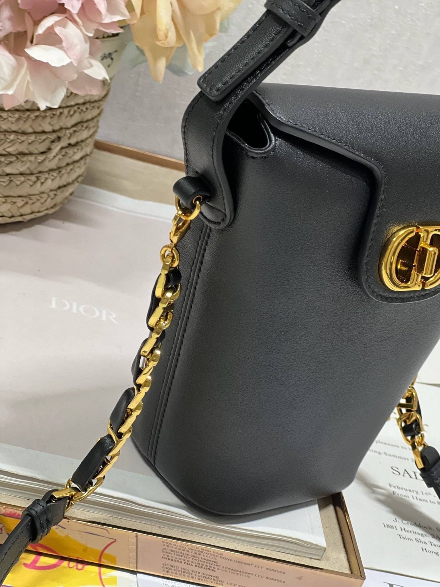 CD Montaigne Large Chain Bucket Bag Black Calfskin 336800 mysite
