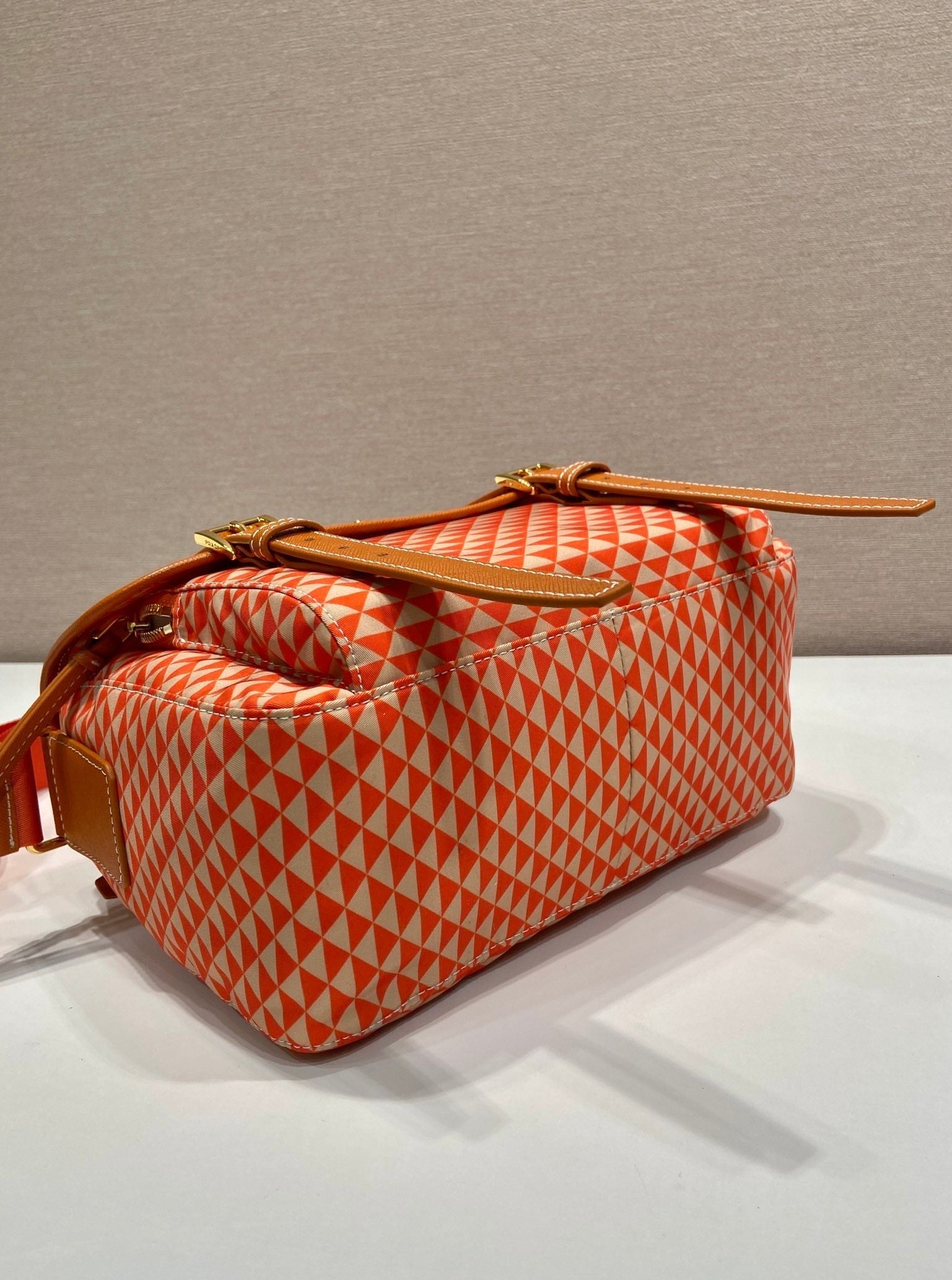 MESSENGER BAG 25 IN ORANGE MIX CREAM TRIANGLE PATTERN EMBROIDERED FABRIC mysite