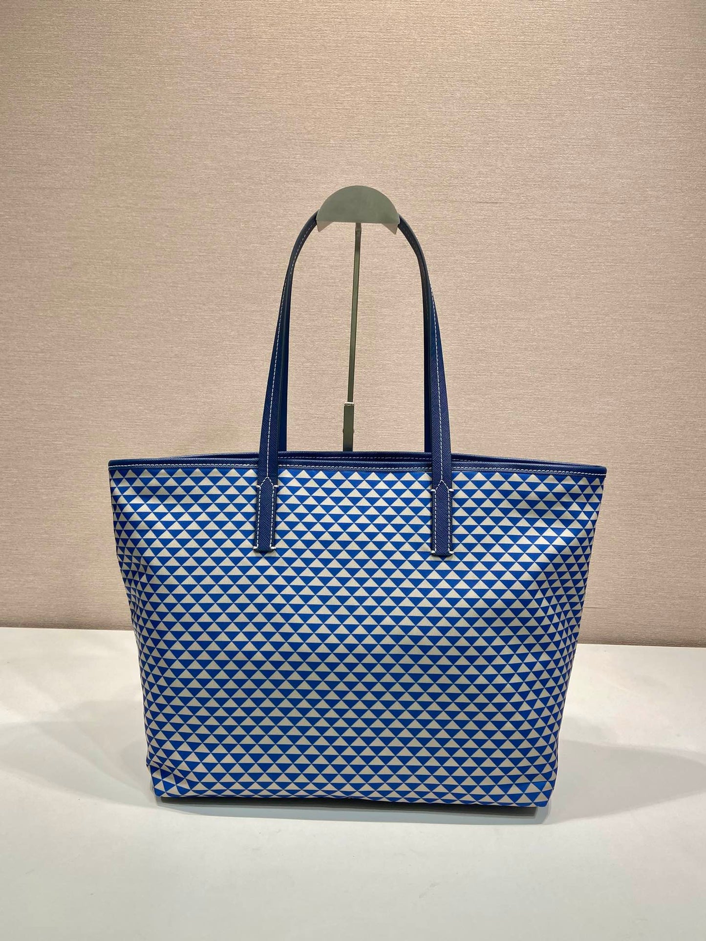 TOTE BAG 33 IN BLUE MIX WHITE TRIANGLE PATTERN EMBROIDERED FABRIC mysite