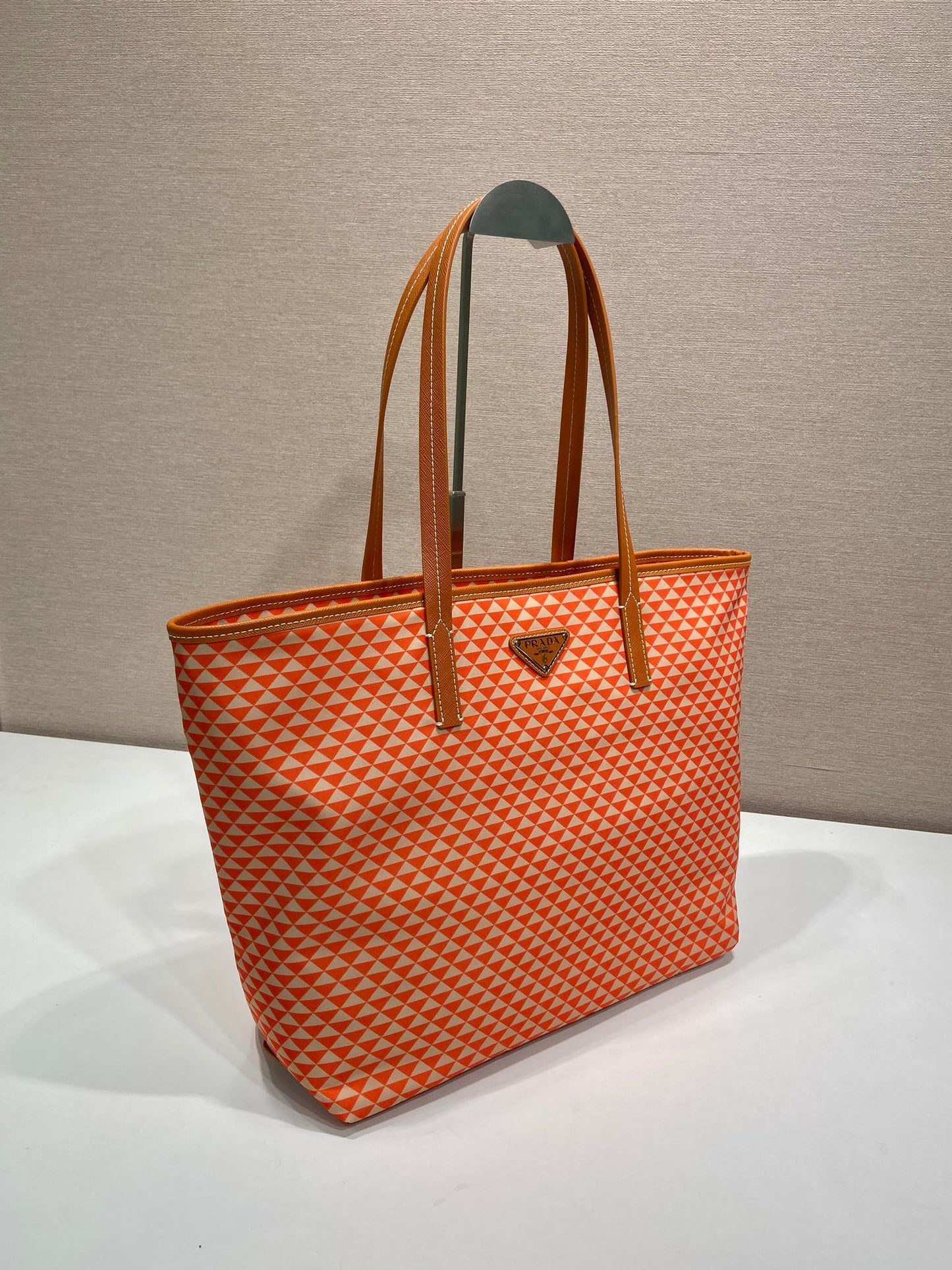 TOTE BAG 33 IN ORANGE MIX WHITE TRIANGLE PATTERN EMBROIDERED FABRIC mysite