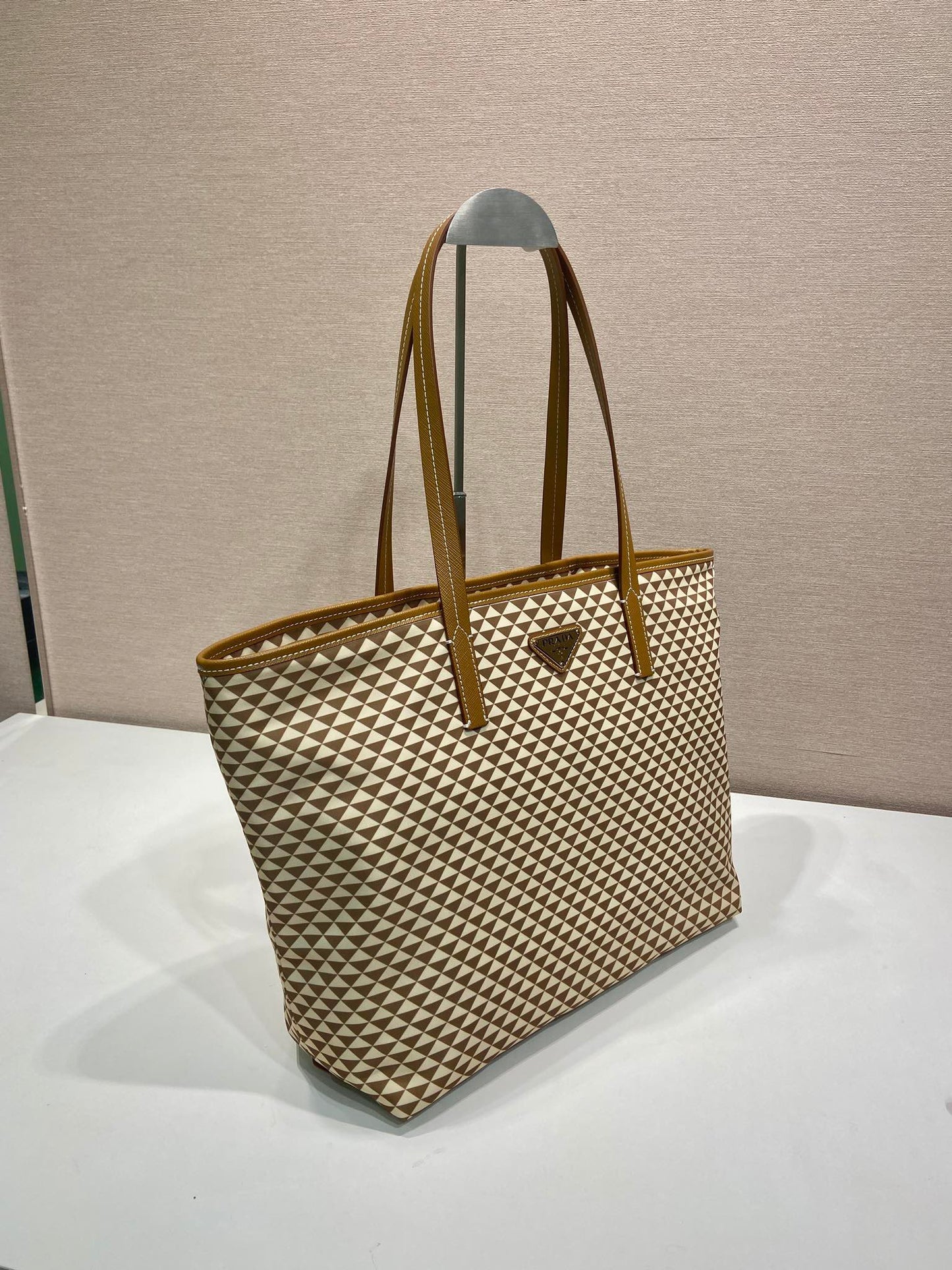 TOTE BAG 33 IN BROWN MIX CREAM TRIANGLE PATTERN EMBROIDERED FABRIC mysite