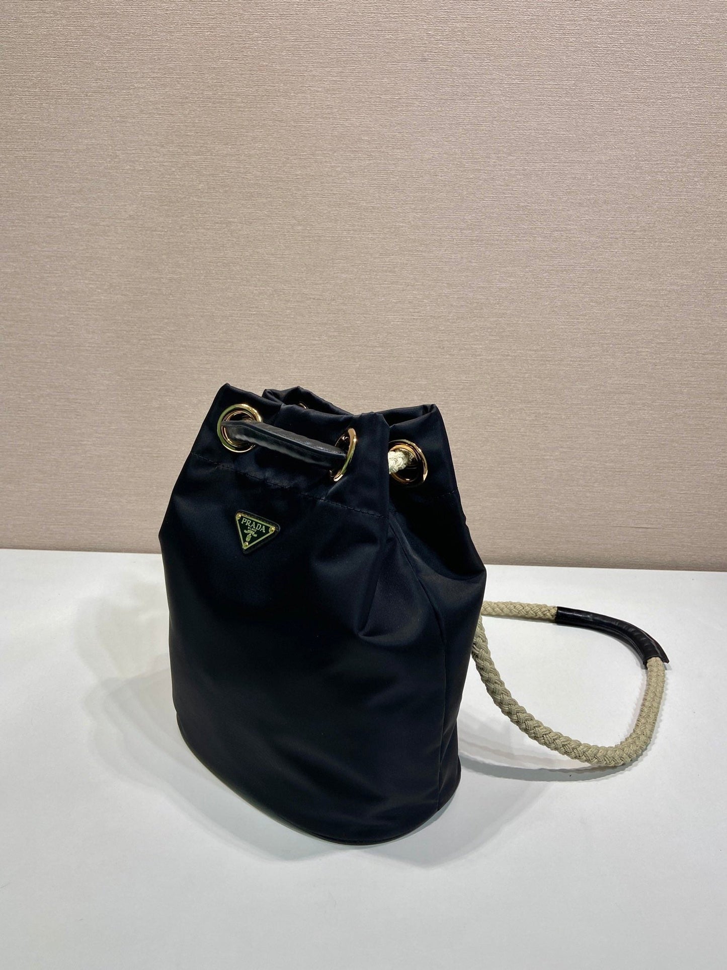 BUCKET BAG 28 IN BLACK RE-NYLON GOLD LOGO mysite
