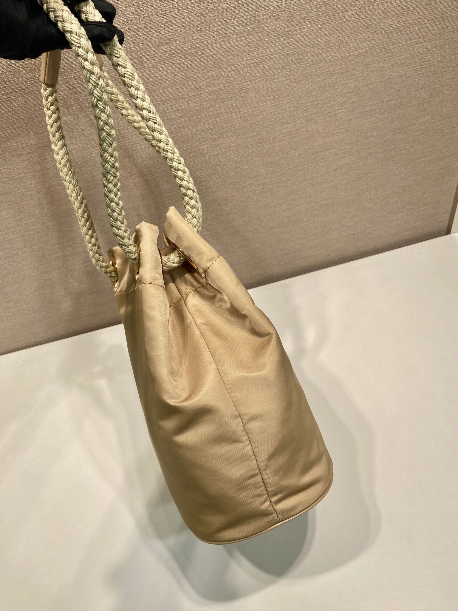 BUCKET BAG 28 IN BEIGE RE-NYLON GOLD LOGO mysite