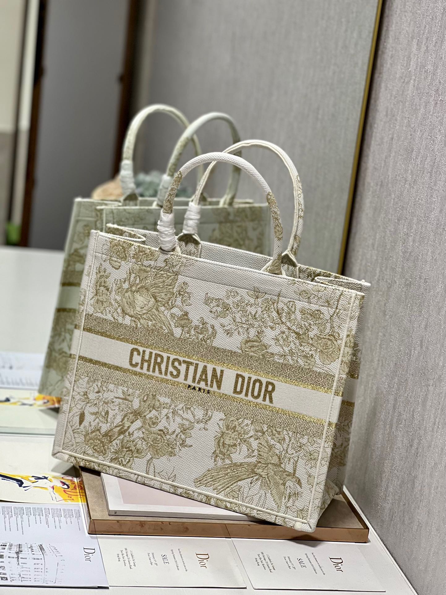 CD Golden Magpie Book Tote 42cm Bag Canvas 336588 mysite