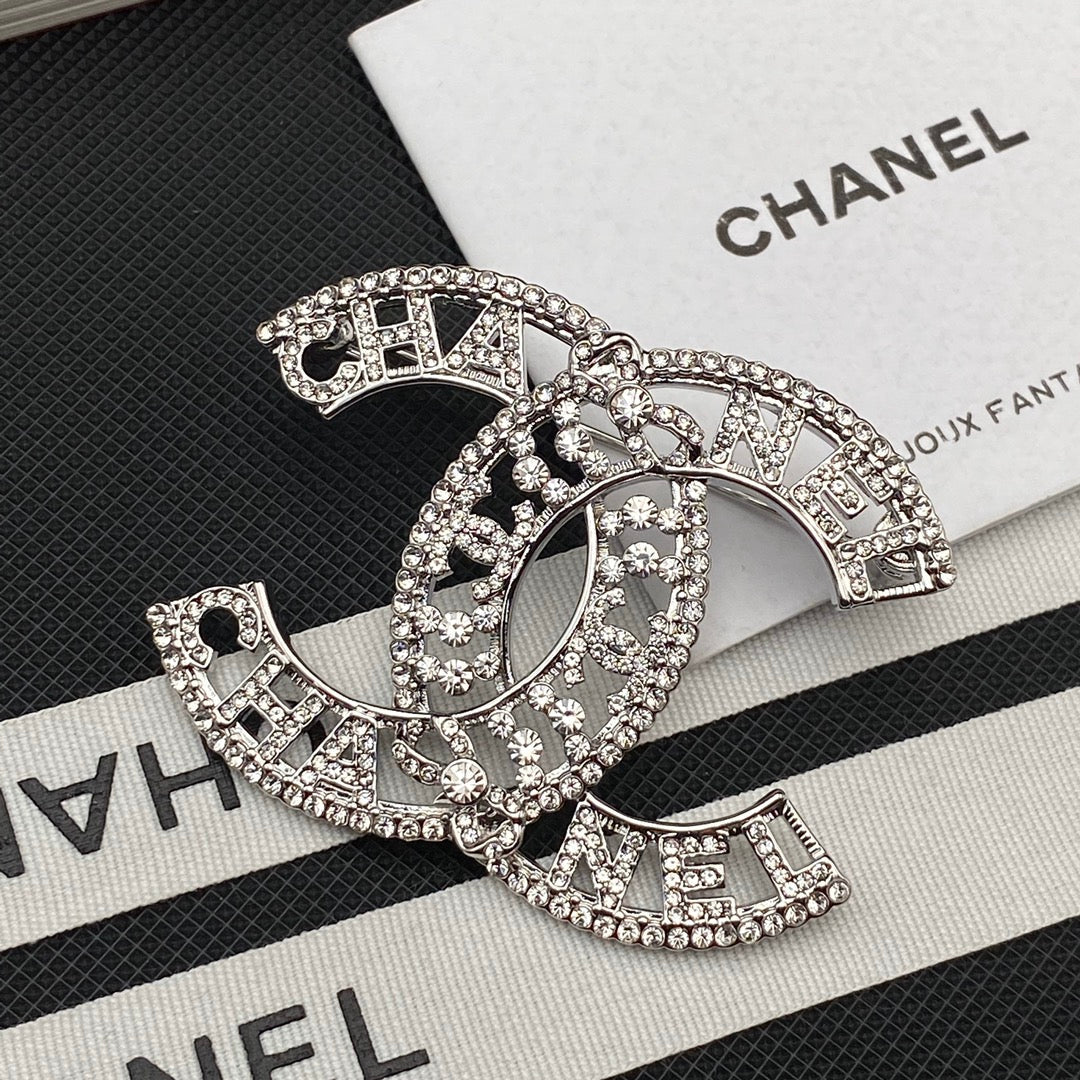 Cutout Shiny Brooch-1-s mysite