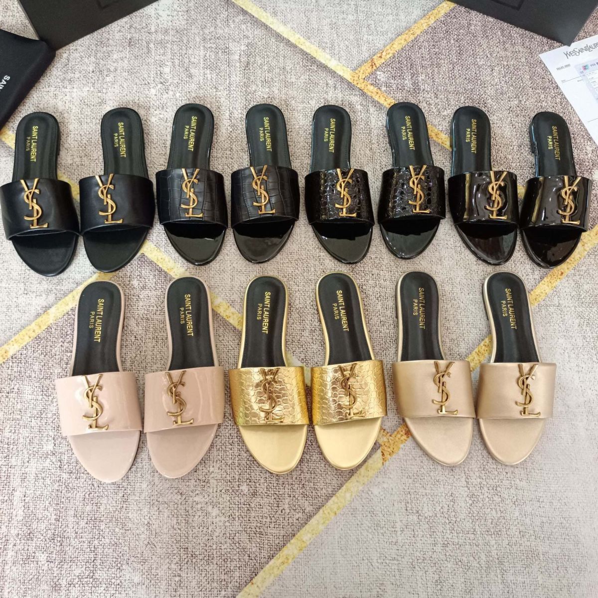 Classic Gold Signature Flat Slippers mysite