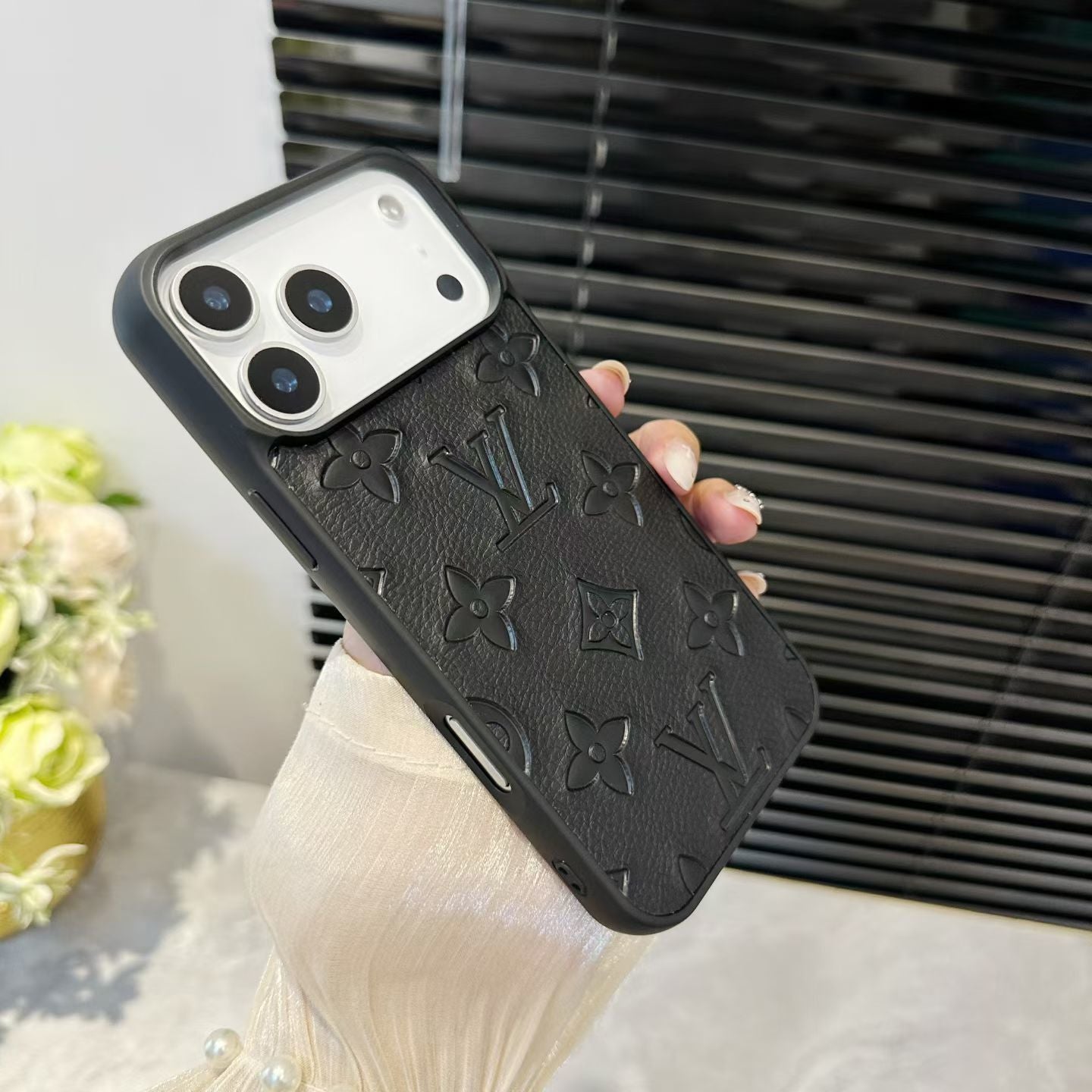 Louis V Luxury Phone Case For iPhone 17/ 16 / 15 / 14s mysite