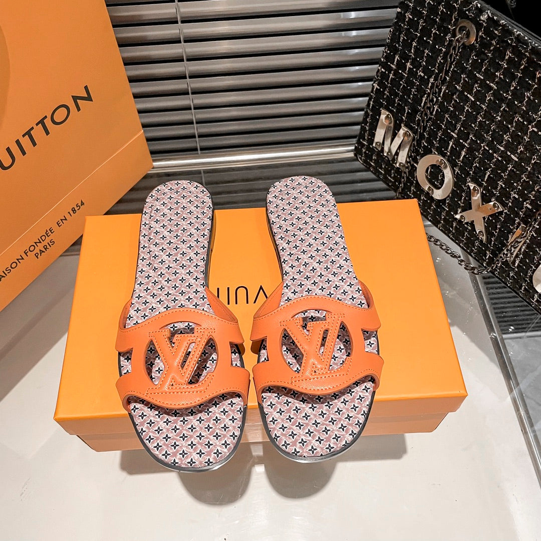 Cutout Letter Printed Slippers-1 mysite