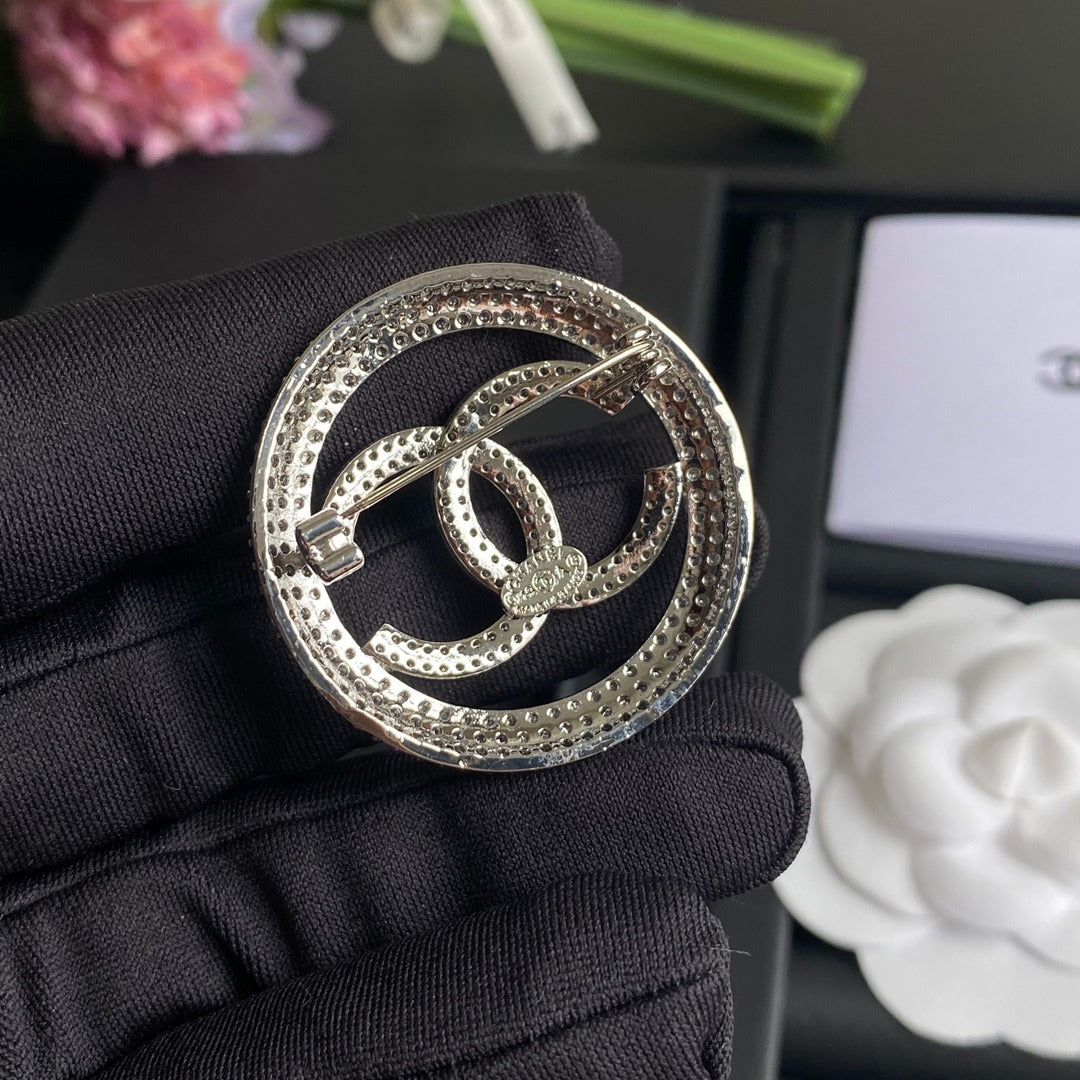 Sparkling Diamond Circle Brooch-1-s mysite