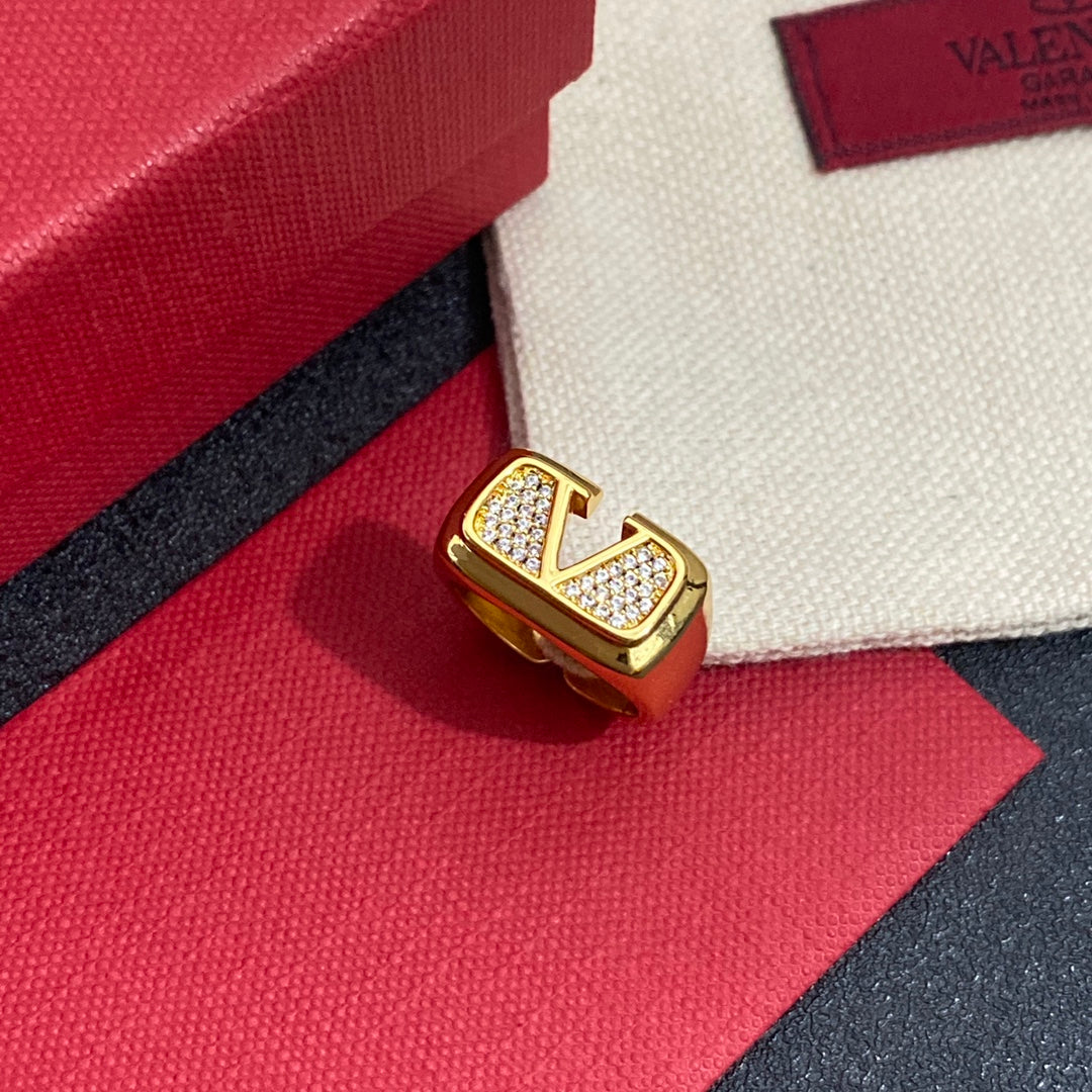 Fashion Gold Diamond Open Rings！ mysite