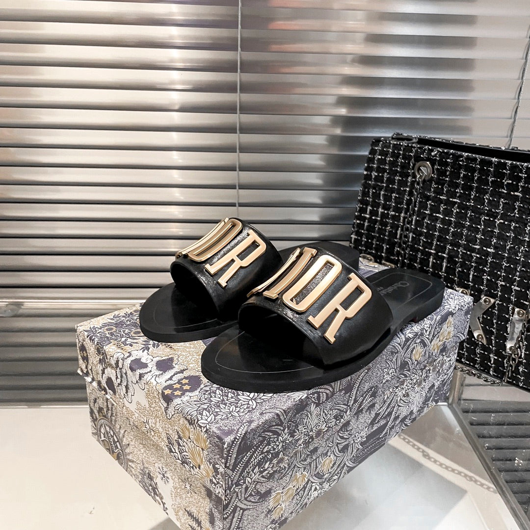 Metal Letters-1 Solid Color Flat Slippers-1 mysite