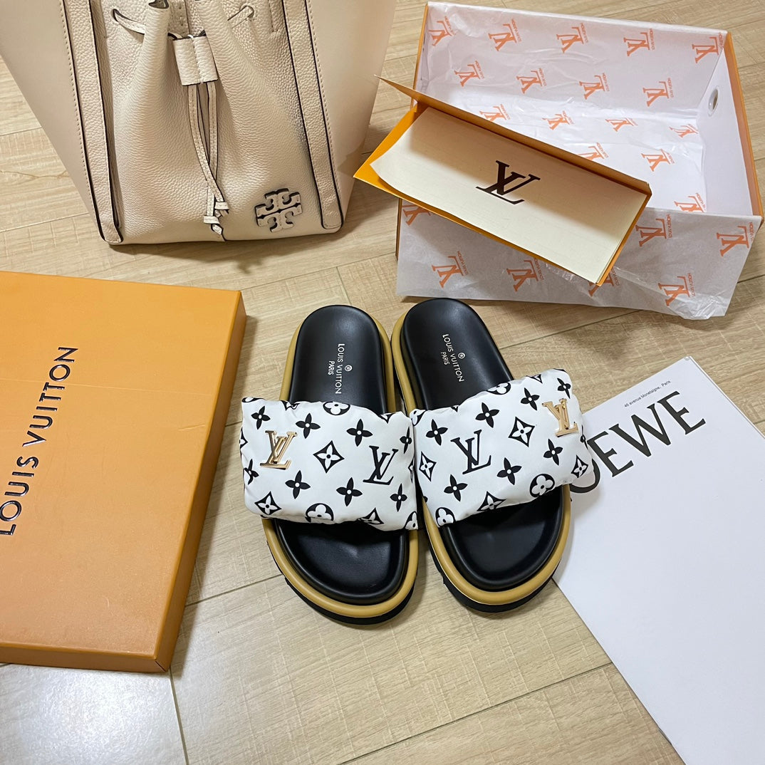 Letter Buckle Velcro Slippers-1 mysite