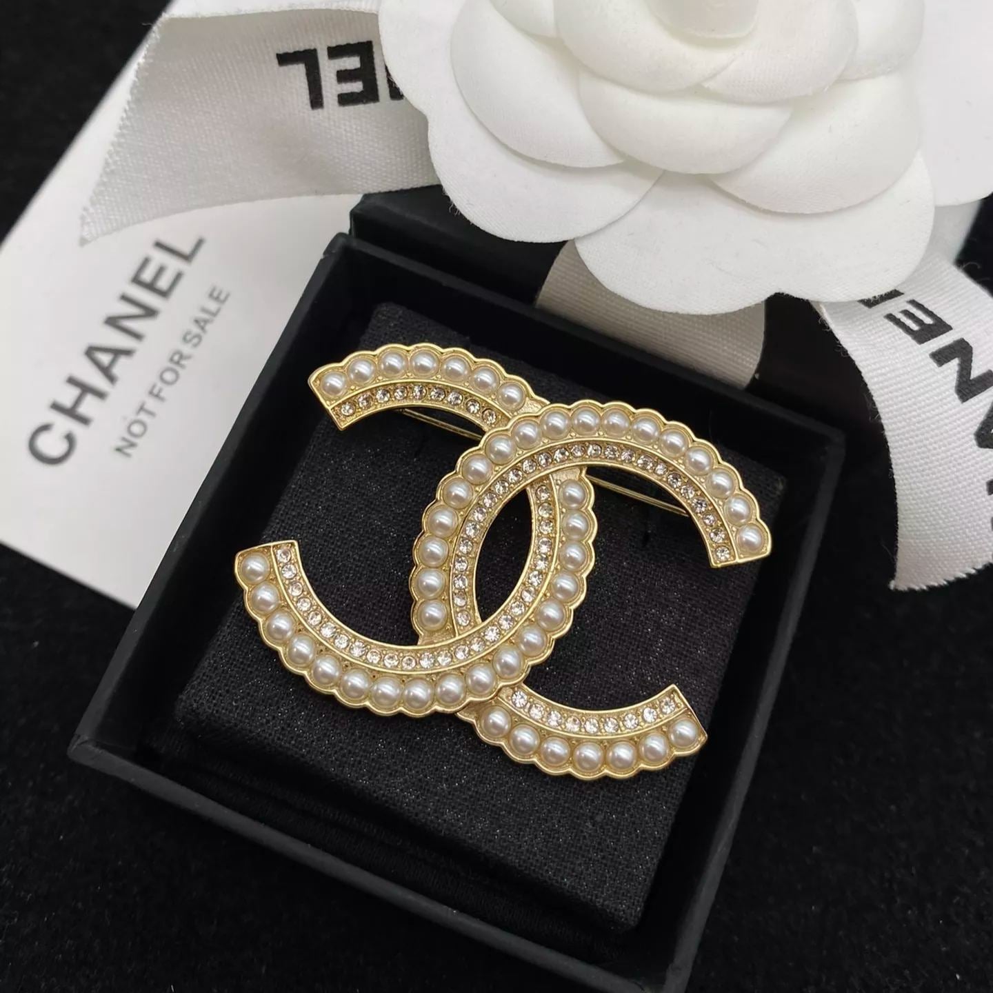 Temperament Pearl Splicing Diamond Brooch-1-s mysite