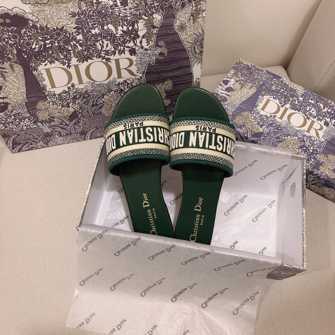 Clas-1s-1ic Women's-1 Solid Color Embroidery Slippers-1 mysite