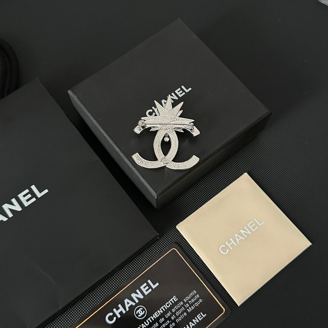 Emerald Rhinestone Brooch-1-s mysite