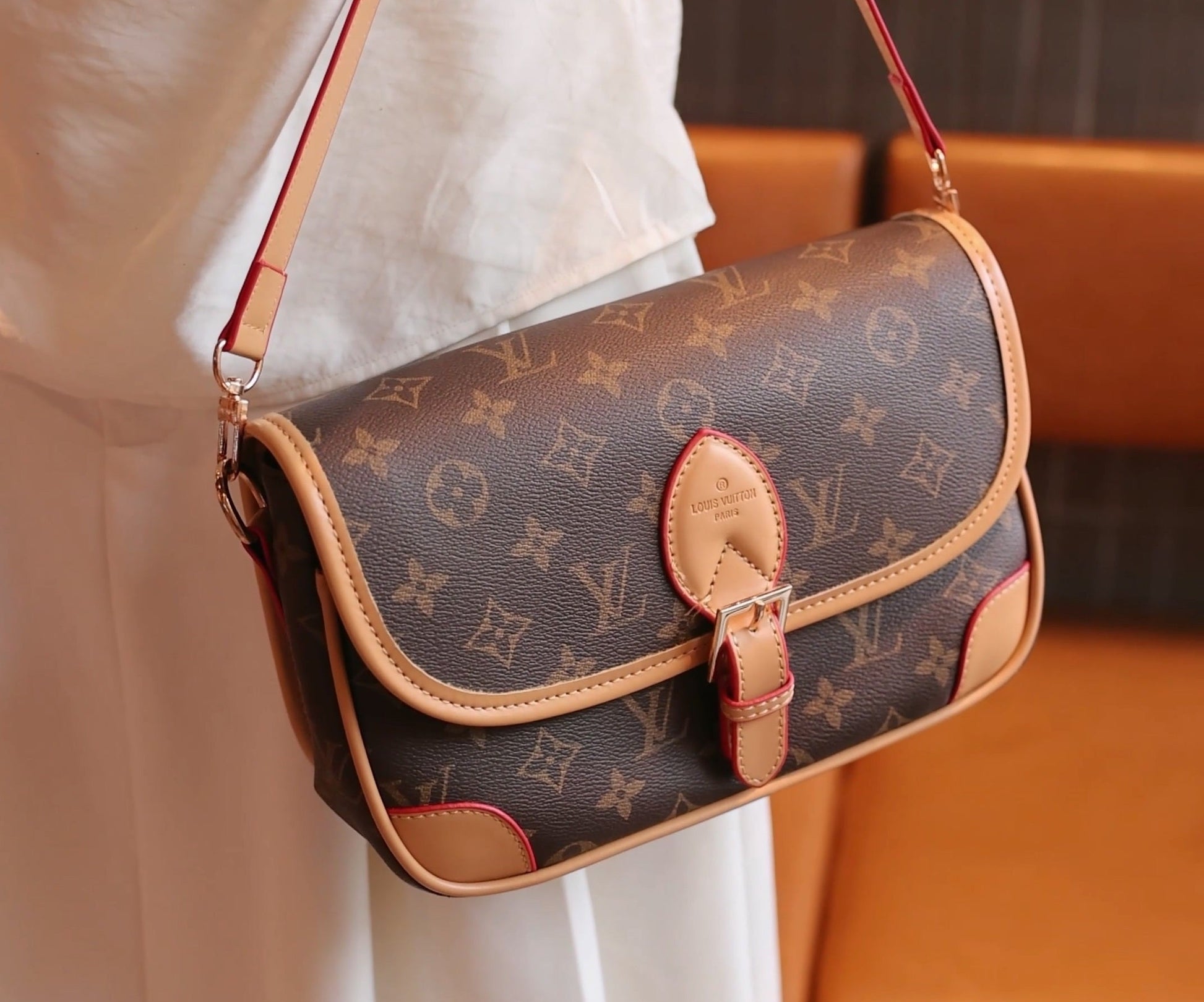 Vintage-Inspired Box Hand bag-1-2 mysite