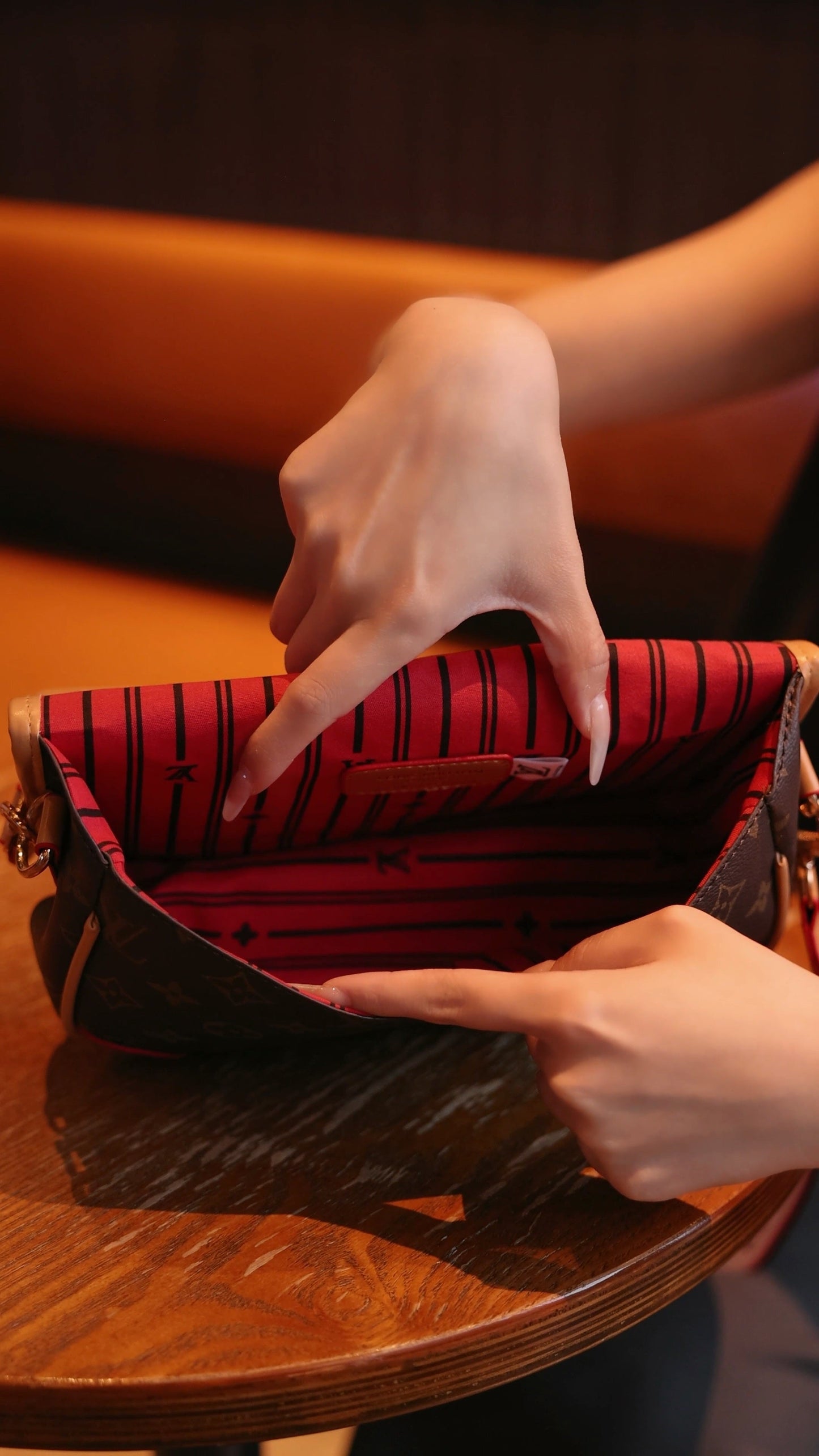 Vintage-Inspired Box Hand bag-1-2 mysite