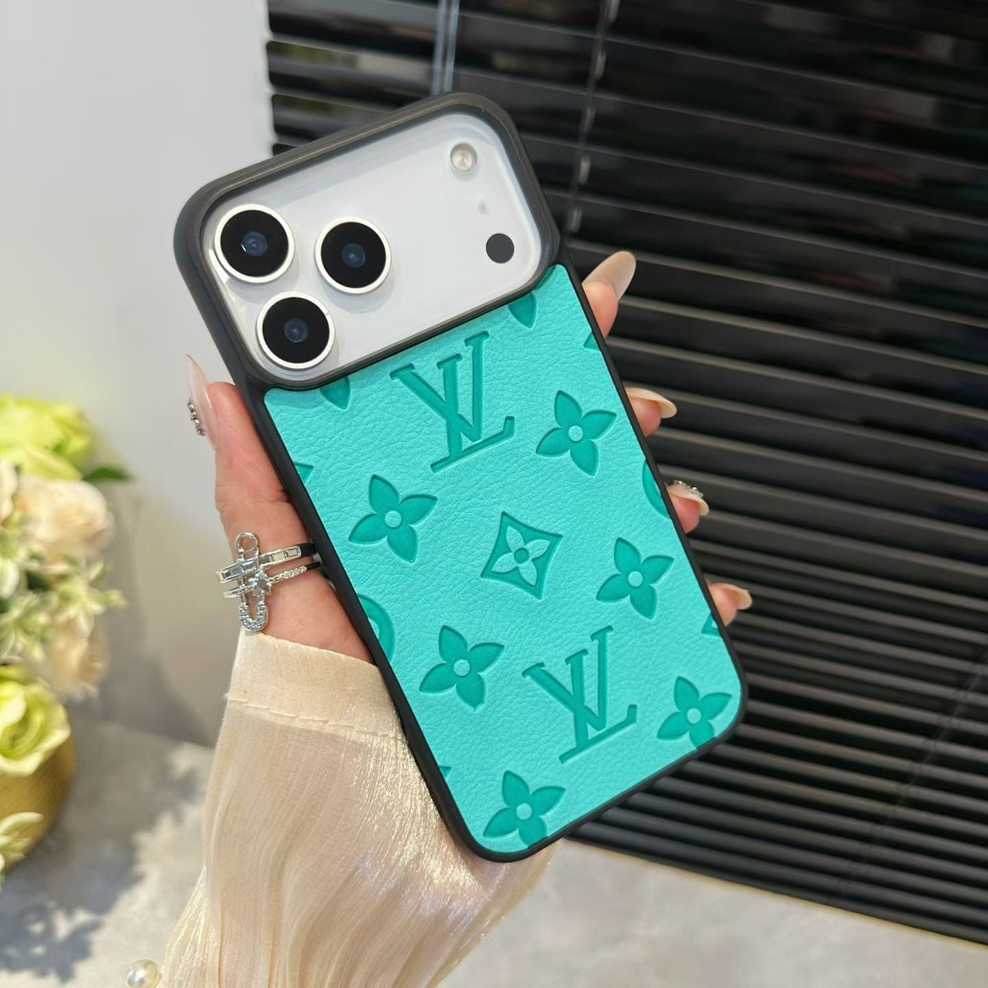 Louis V Luxury Phone Case For iPhone 17/ 16 / 15 / 14s mysite