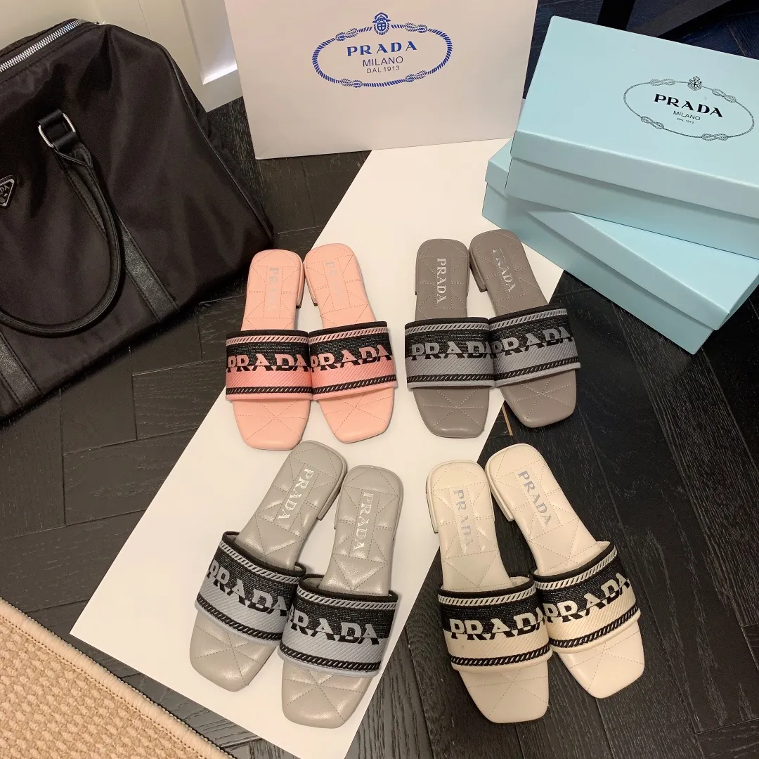 Monogram Embroidered Flat Slippers-1 mysite