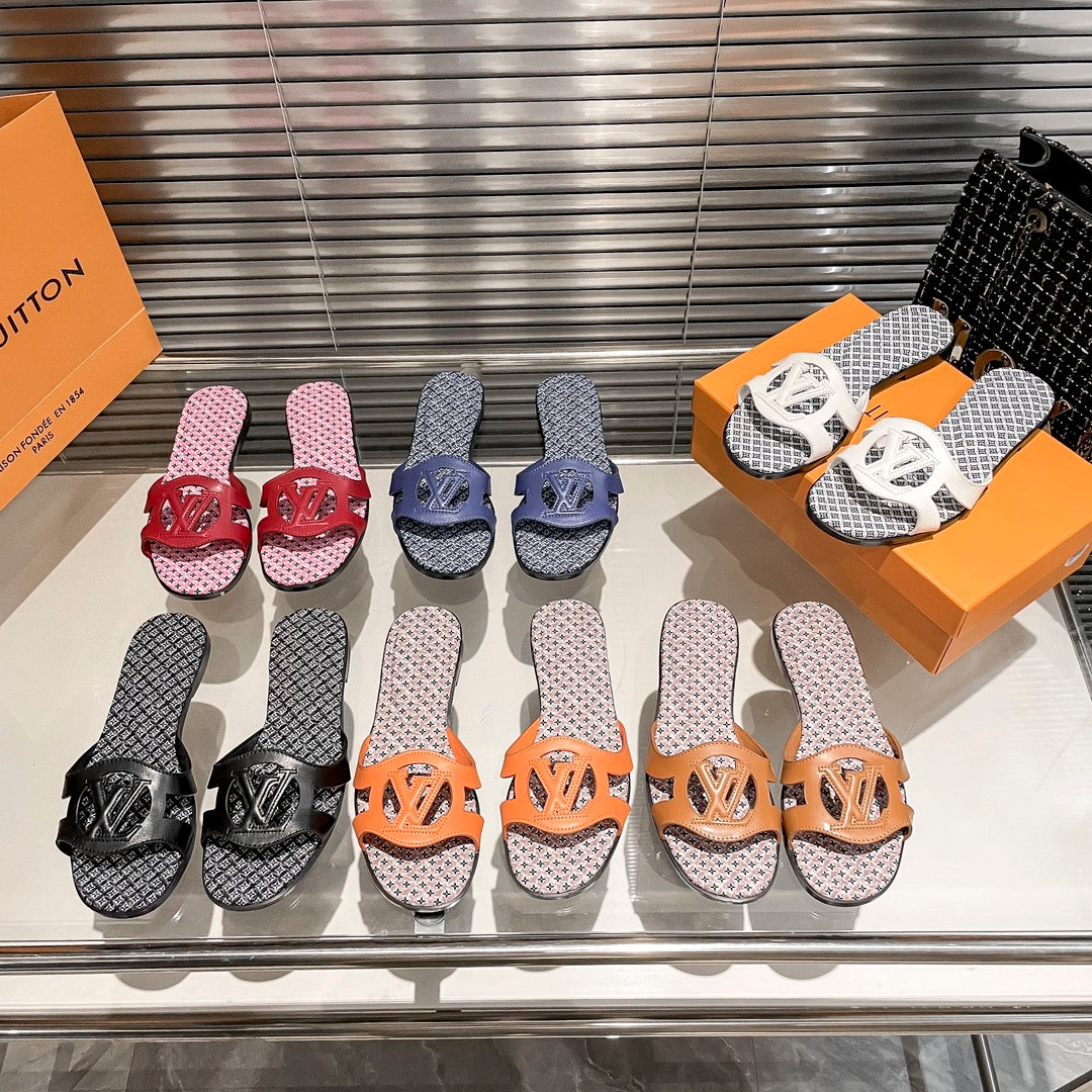 Cutout Letter Printed Slippers-1 mysite