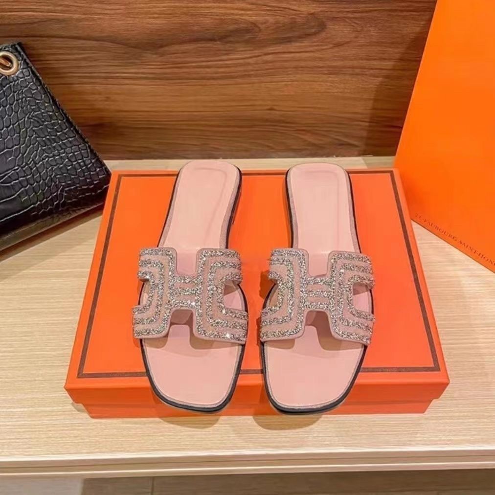 Clas-1s-1ic Diamond H Slippers-1 mysite