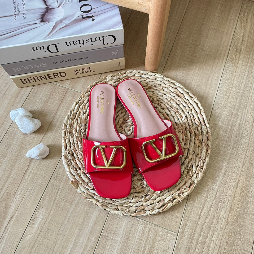 V Buckle Flat Slippers mysite