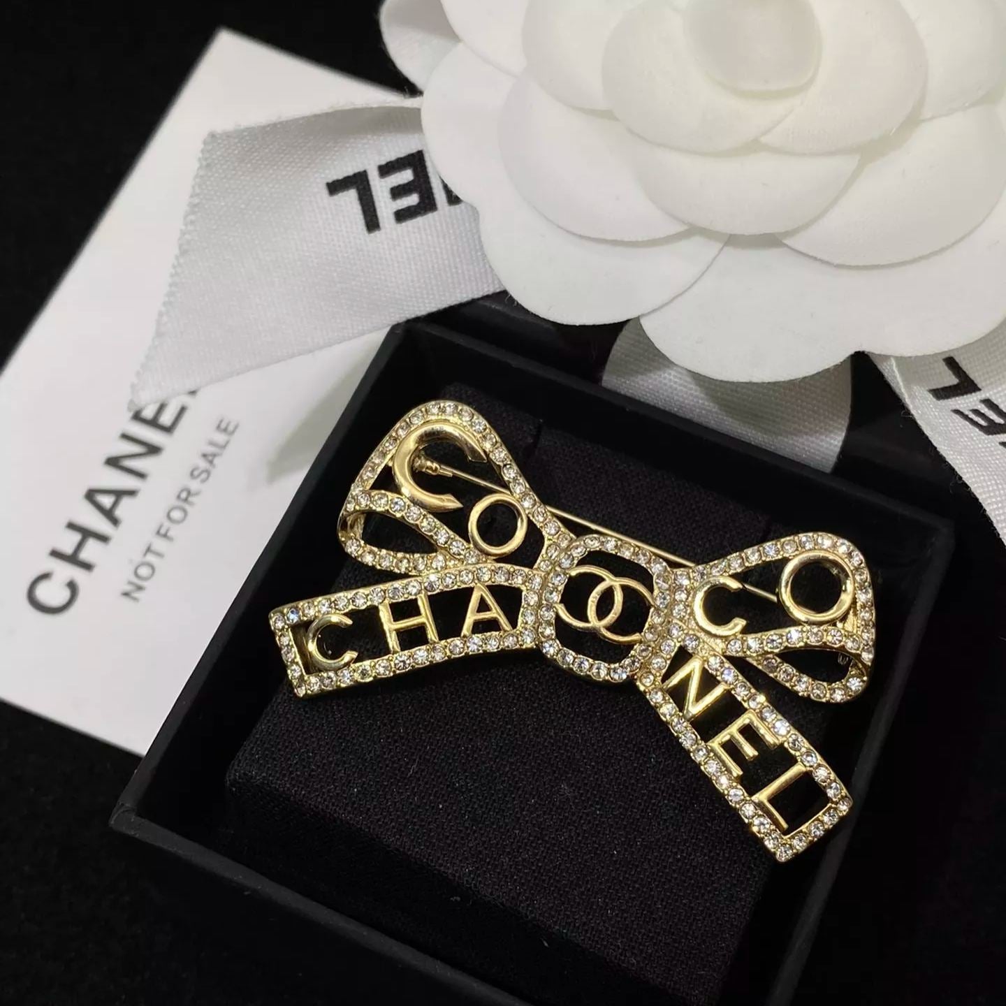 Special Openwork Bow Brooch-1-s mysite